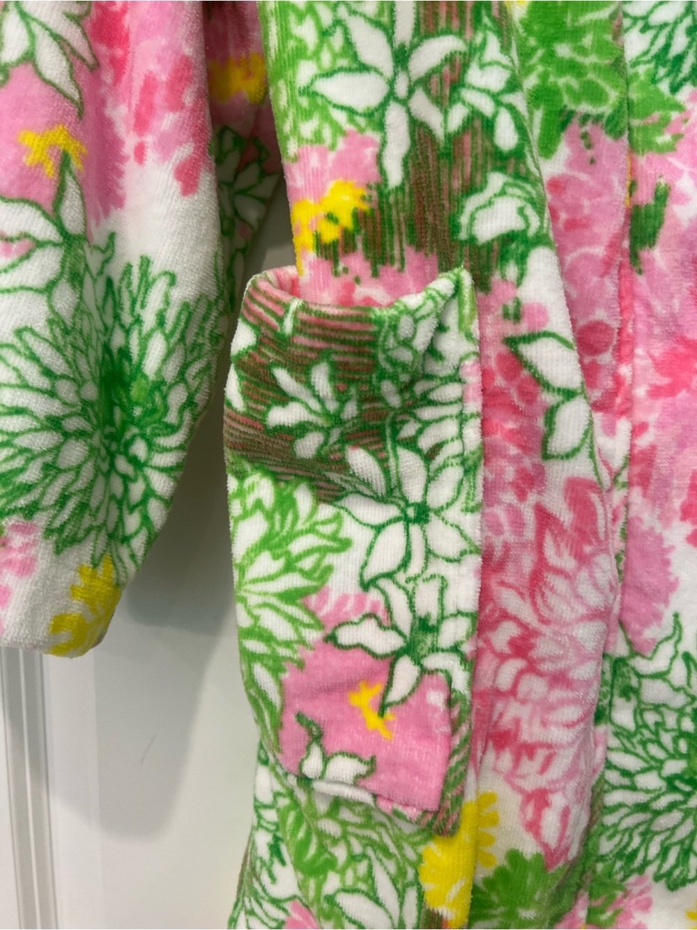 Lilly Pulitzer Luxe Terry Robe - Picture 7 of 16